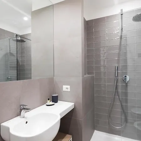 Acate81 Lifestyle Aparthotel Naples